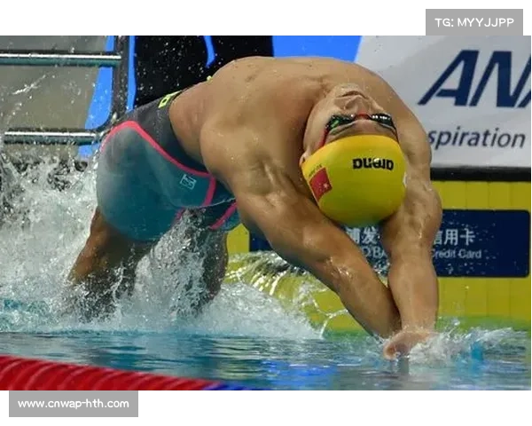 徐嘉余男子50米仰泳半决赛刷新全国纪录